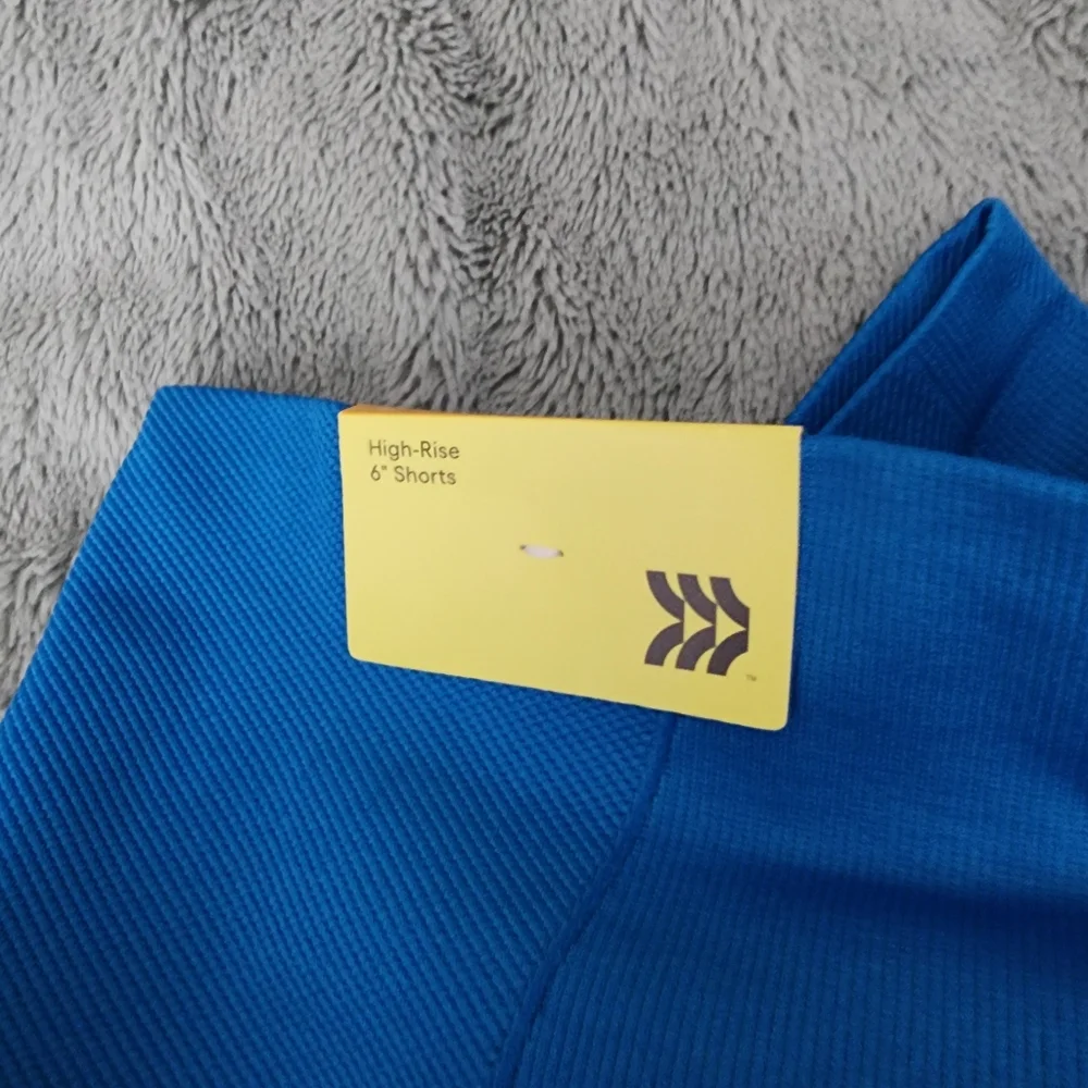 All in Motion Women’s Seamless High-Rise Core Bike Shorts Blue 6